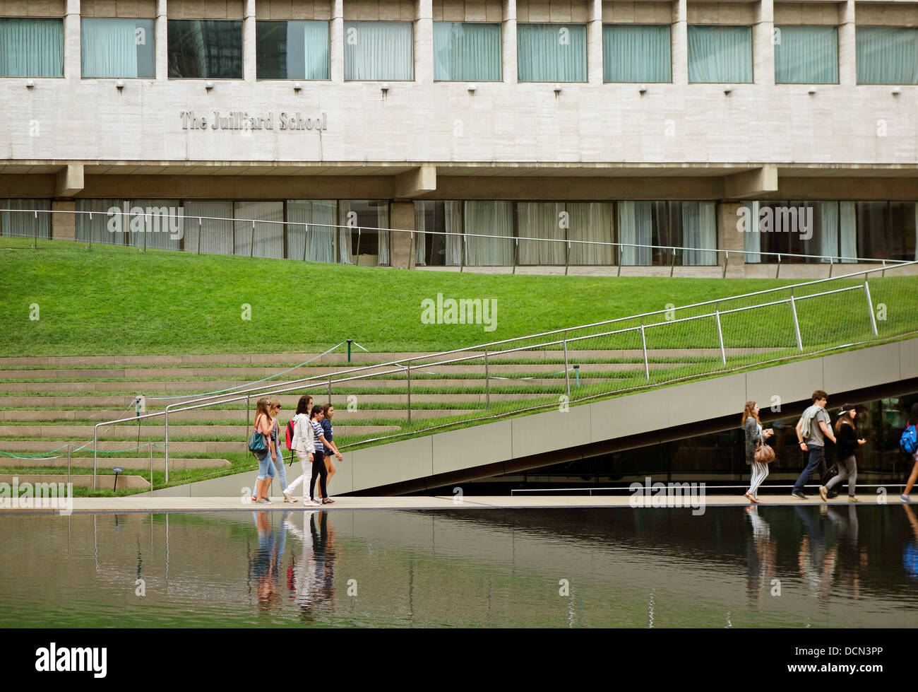 Außenseite des Juilliard im Lincoln Center Stockfoto