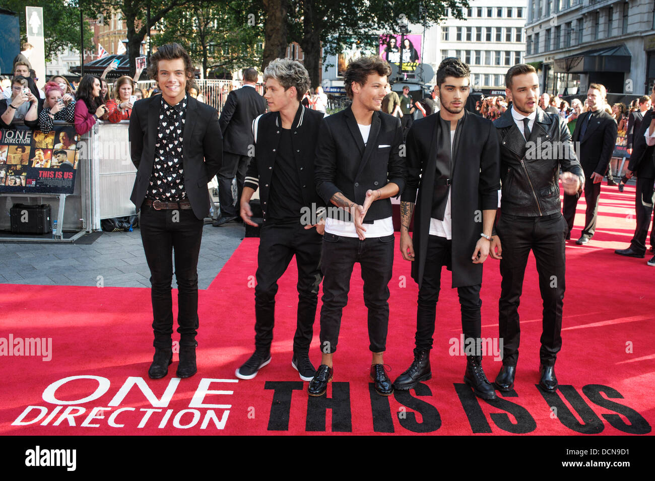 London, UK, 20.08.2013: The World Premiere von One Direction - Dies ist uns  3D. Im Bild:. Harry Styles, Liam Payne, Louis Tomlinson, Niall Horan, Zayn  Malik. Bild von Julie Edwards Stockfotografie - Alamy