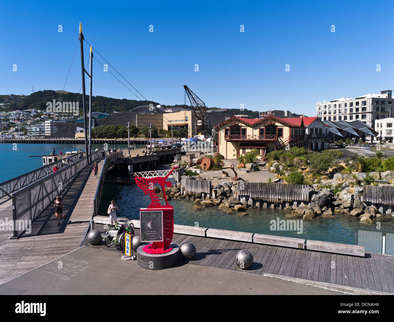 dh Lambton Harbour WELLINGTON NEW ZEALAND Waterfront Promenade Frank Kitts Park Lagune Star Boot Club Stockfoto