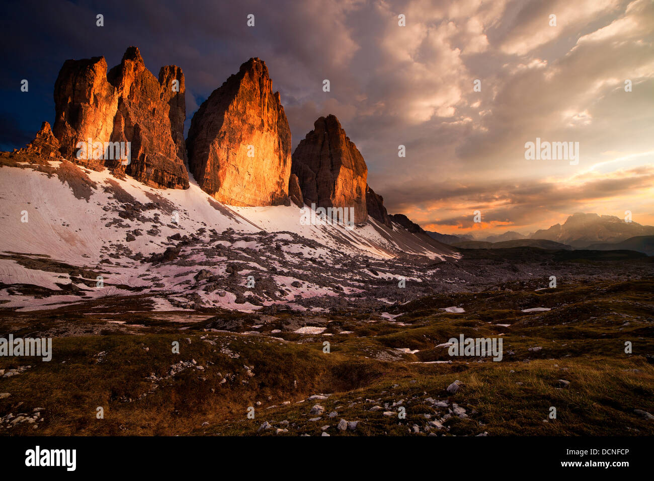 Drei Zinnen von Lavaredo in den Sextener Dolomiten, Südtirol,  Tre Cime di Lavaredo; Dolomiti;  Drei Zinnen in Den Dolomiten Stockfoto