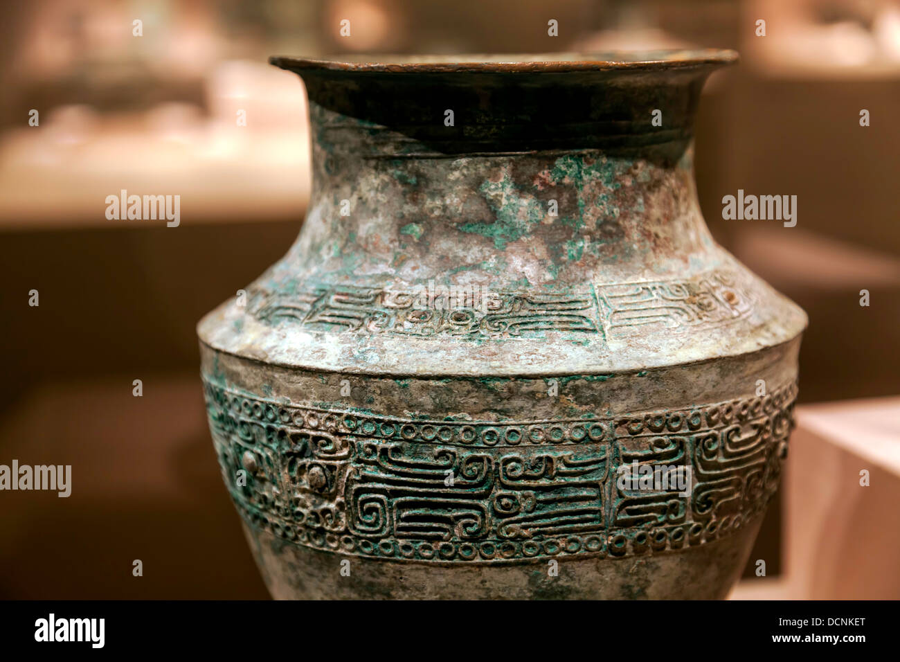 Bronze-rituelle Wein Container, Lei, Shang-Dynastie, 15. Jahrh. Stockfoto Bronze-rituelle Wein Container, Lei, Shang-Dynastie, 15. Jahrh. Stockfoto