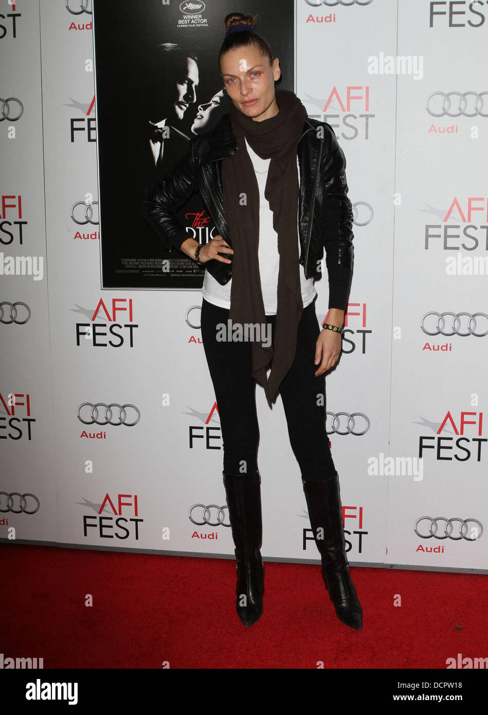 Rie Rasmussen AFI Fest 2011 Premiere von "Der Künstler" Held bei Graumans Chinese Theatre Hollywood, Kalifornien - 08.11.11 Stockfoto