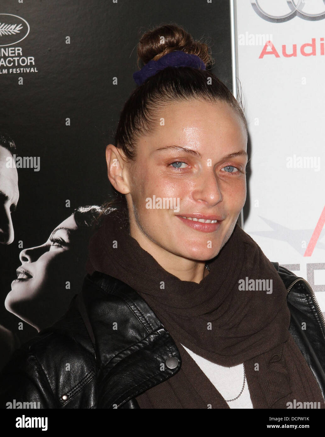 Rie Rasmussen AFI Fest 2011 Premiere von "Der Künstler" Held bei Graumans Chinese Theatre Hollywood, Kalifornien - 08.11.11 Stockfoto