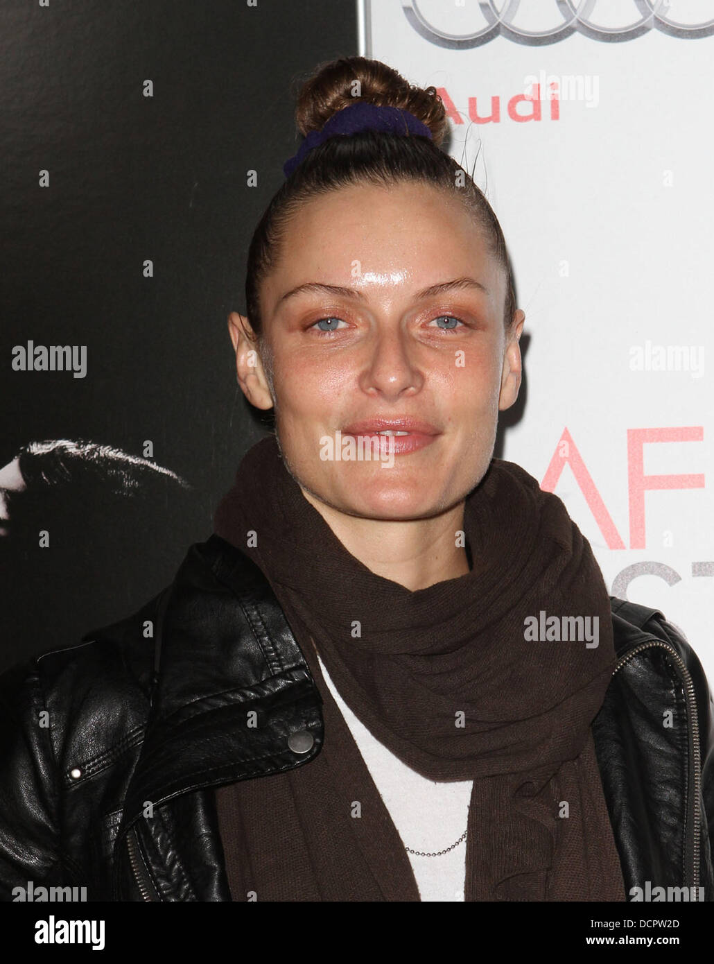 Rie Rasmussen AFI Fest 2011 Premiere von "Der Künstler" Held bei Graumans Chinese Theatre Hollywood, Kalifornien - 08.11.11 Stockfoto