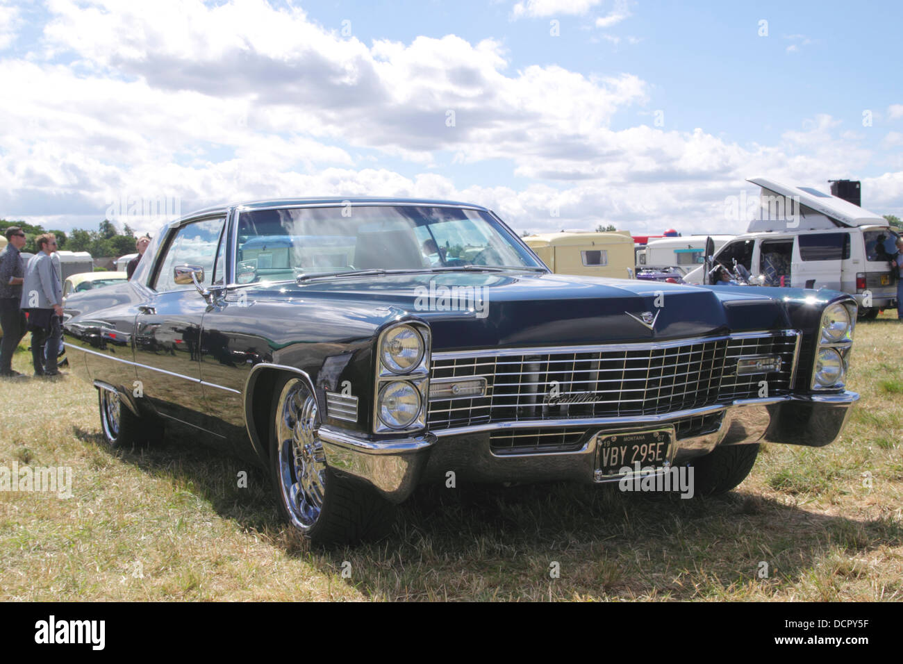 1967 Cadillac bei weißer Waltham Retro-Festival 2013 Stockfoto