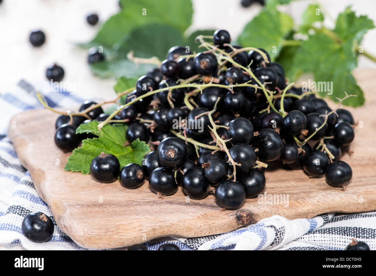 Kleine schwarze beeren Fotos und Bildmaterial in hoher Auflösung Alamy