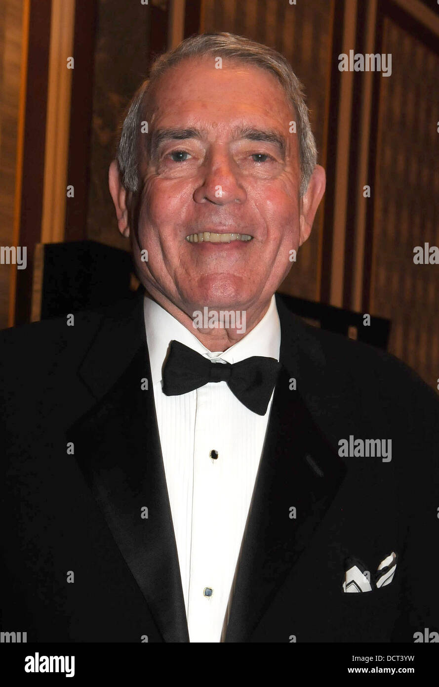 Dan Rather besucht die 39th International Emmy Awards im Mercury Ballroom in New York Hilton New York City, USA - 21.11.11 Stockfoto