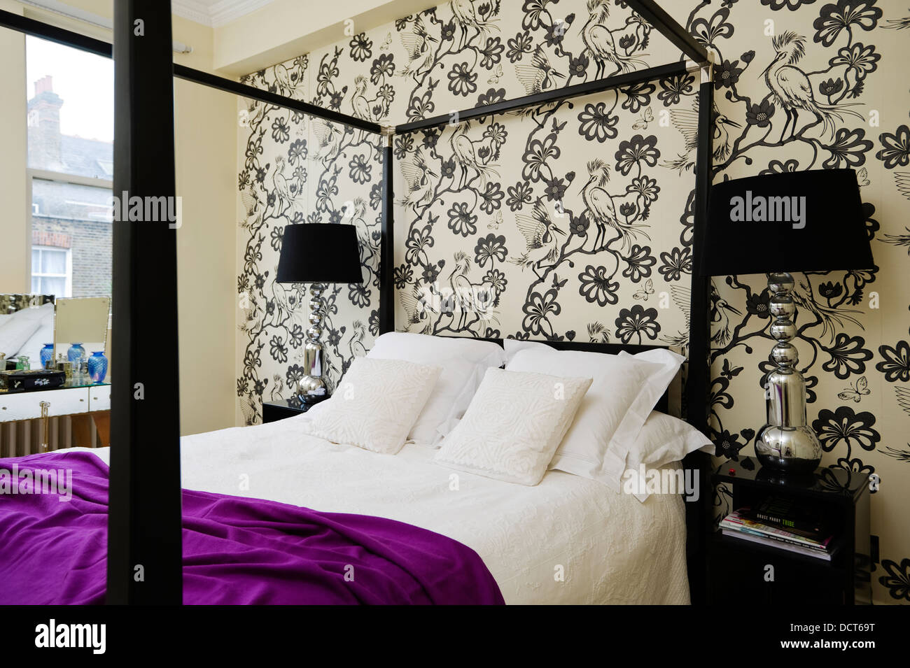 Schlafzimmer der Schmuckdesigner in London Notting Hill Stockfoto Schlafzimmer der Schmuckdesigner in London Notting Hill Stockfoto