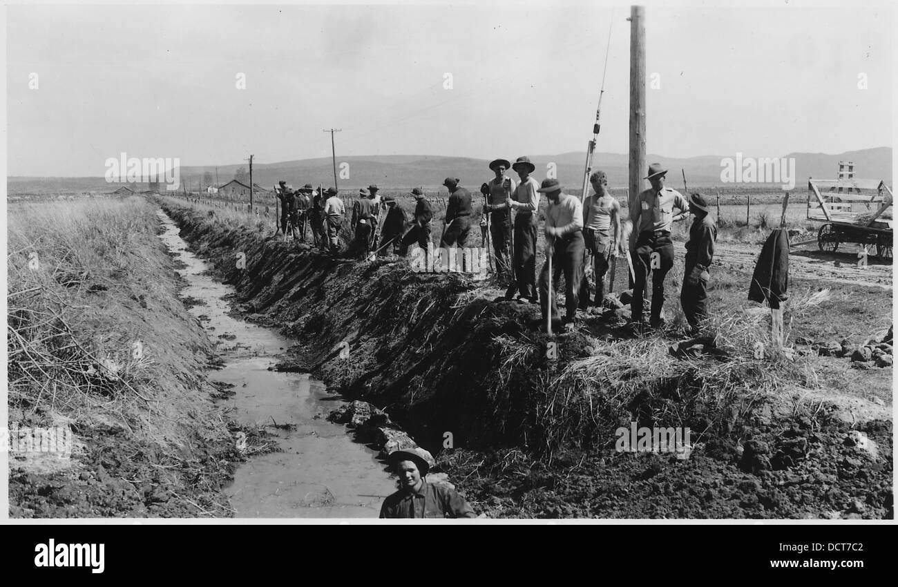 CCC Camp BR 41 Klamath Projekt, Oregon, Foto von f-2 1-2 seitliche, Enrollees entfernen Überhang am Südufer. Fred...--293531 Stockfoto