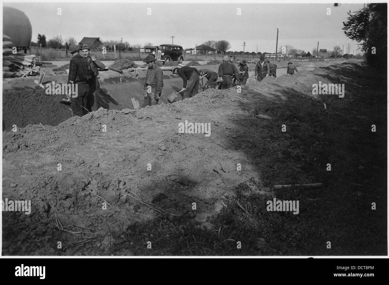 CCC Camp BR-78 Orland Projekt, Kalifornien, konkrete Futter Operationen und Bank-Umbau auf seitliche 232. --293575 Stockfoto