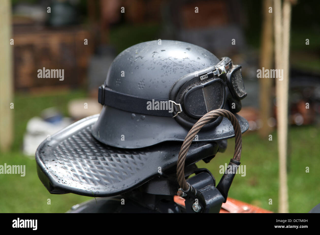 Stahlhelm deutschen Motorrad Helm Hitler Adolf ss Gestapo Dr. Friedrich  Schwerd Stockfotografie - Alamy