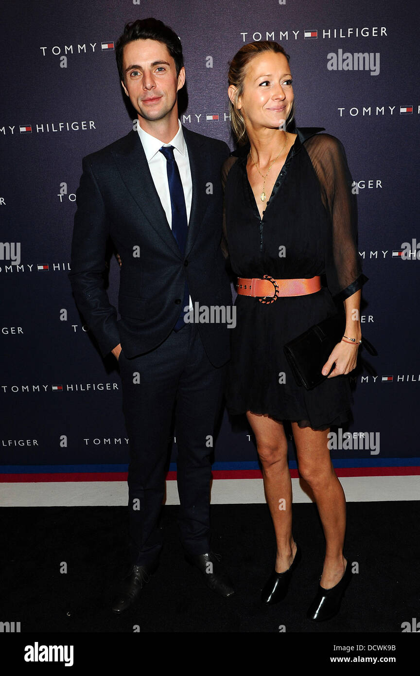 Matthew Goode Tommy Hilfiger - Store Launch-Party London, England - 01.12.11 Stockfoto