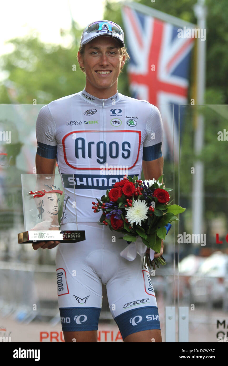 Ramon Sinkeldam Team Argos Shimano gewinnt den König der Berge-Kategorie und Sprintwertung in der 2013 Prudential Fahrt Stockfoto