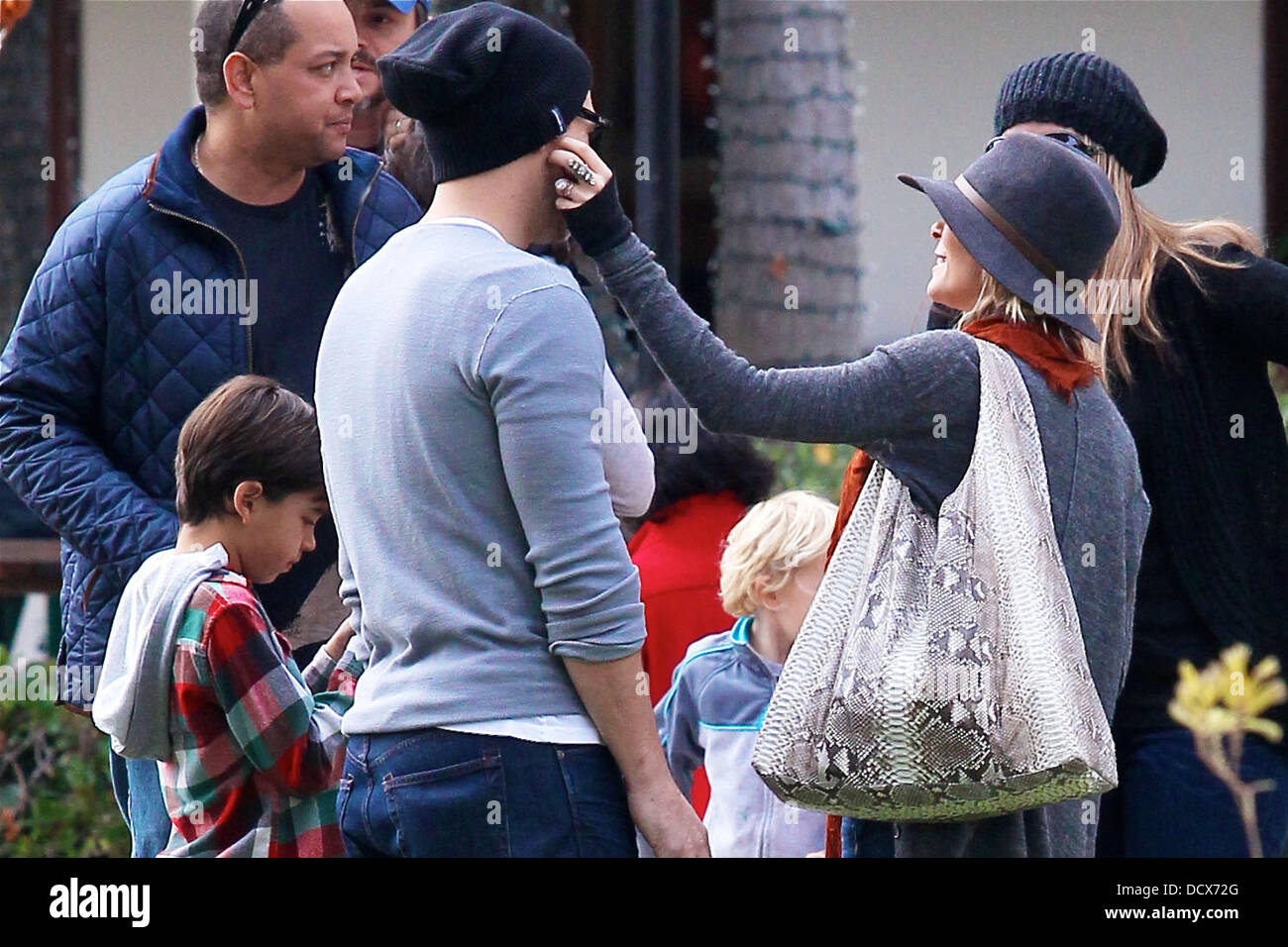 Leann Rimes Und Eddie Cibrian Kommen Als Gaste An Ein Cookies Fur Kinder Krebs Charity Event In Malibu Malibu Kalifornien 11 12 11 Stockfotografie Alamy