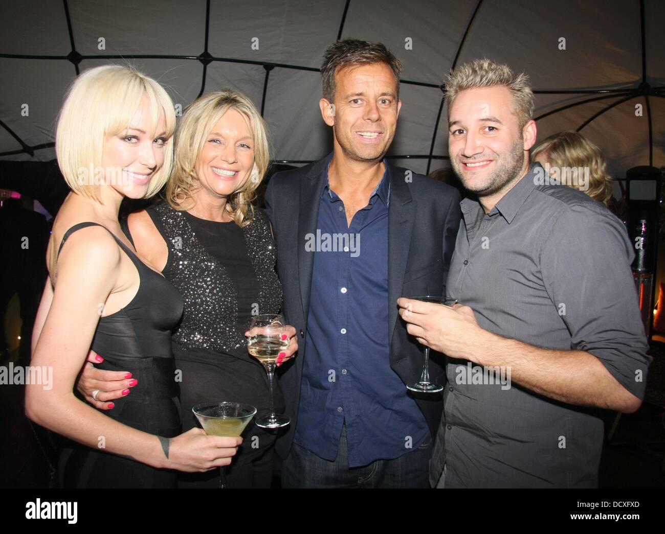 Emily Scott, Monica Sharp, Pat Sharp, Dane Bowers "Jersey Shore" Weihnachtsfeier bei Trafalgar Hilton London, England - 15.12.11 Stockfoto