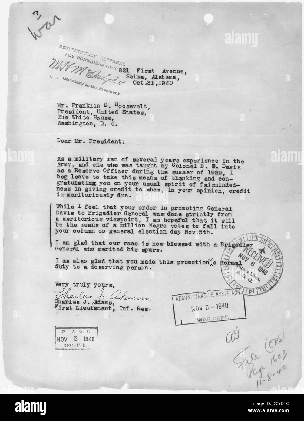 Ein Brief des Ersten Lieutenants Charles J. Adams aus Selma, Alabama, an Präsident Franklin D. Roosevelt, in dem er die Kommunikation zwischen Militärpersonal und Regierung während des Zweiten Weltkriegs hervorhebt Stockfoto