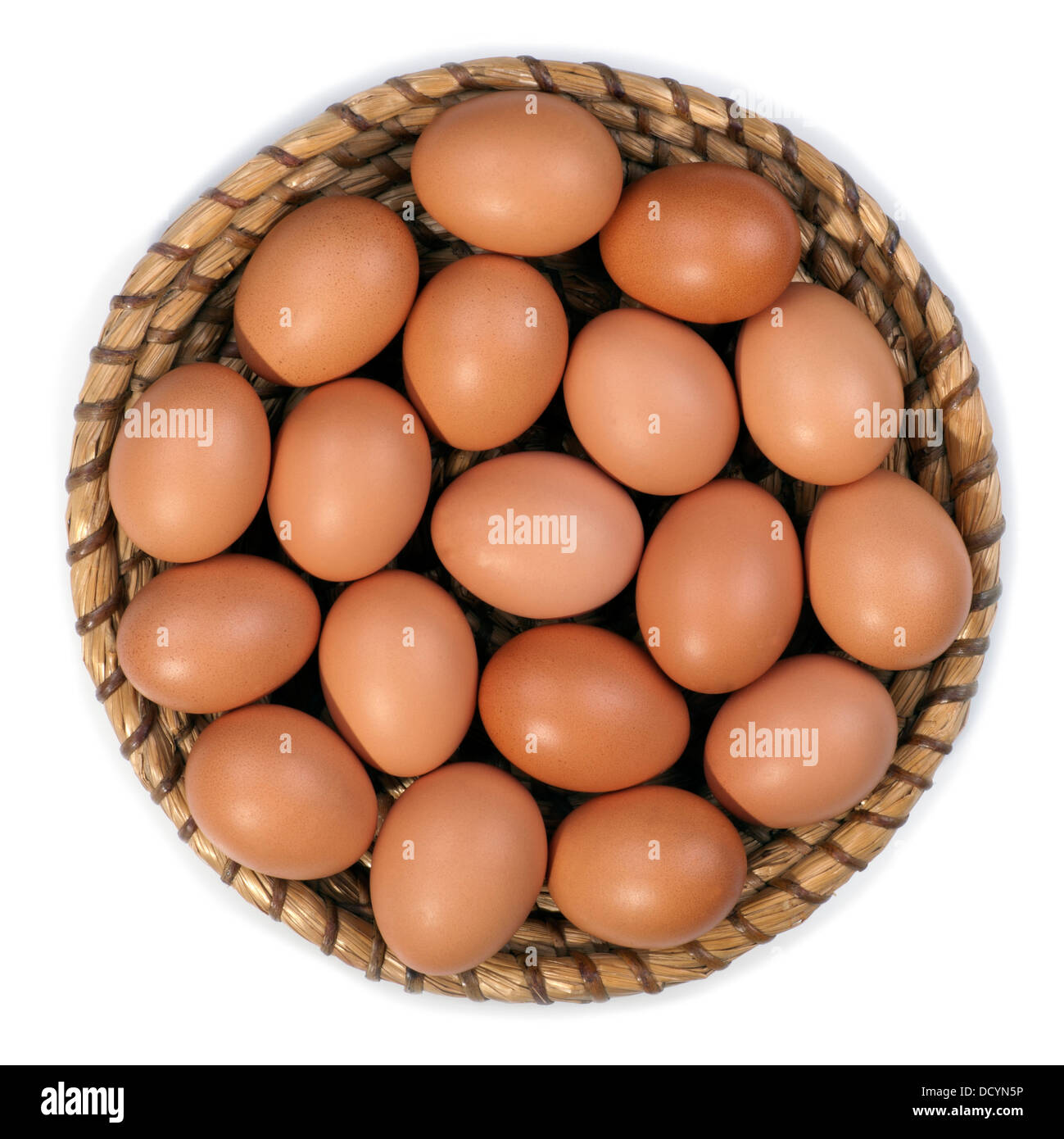 Korb mit Eiern Stockfoto