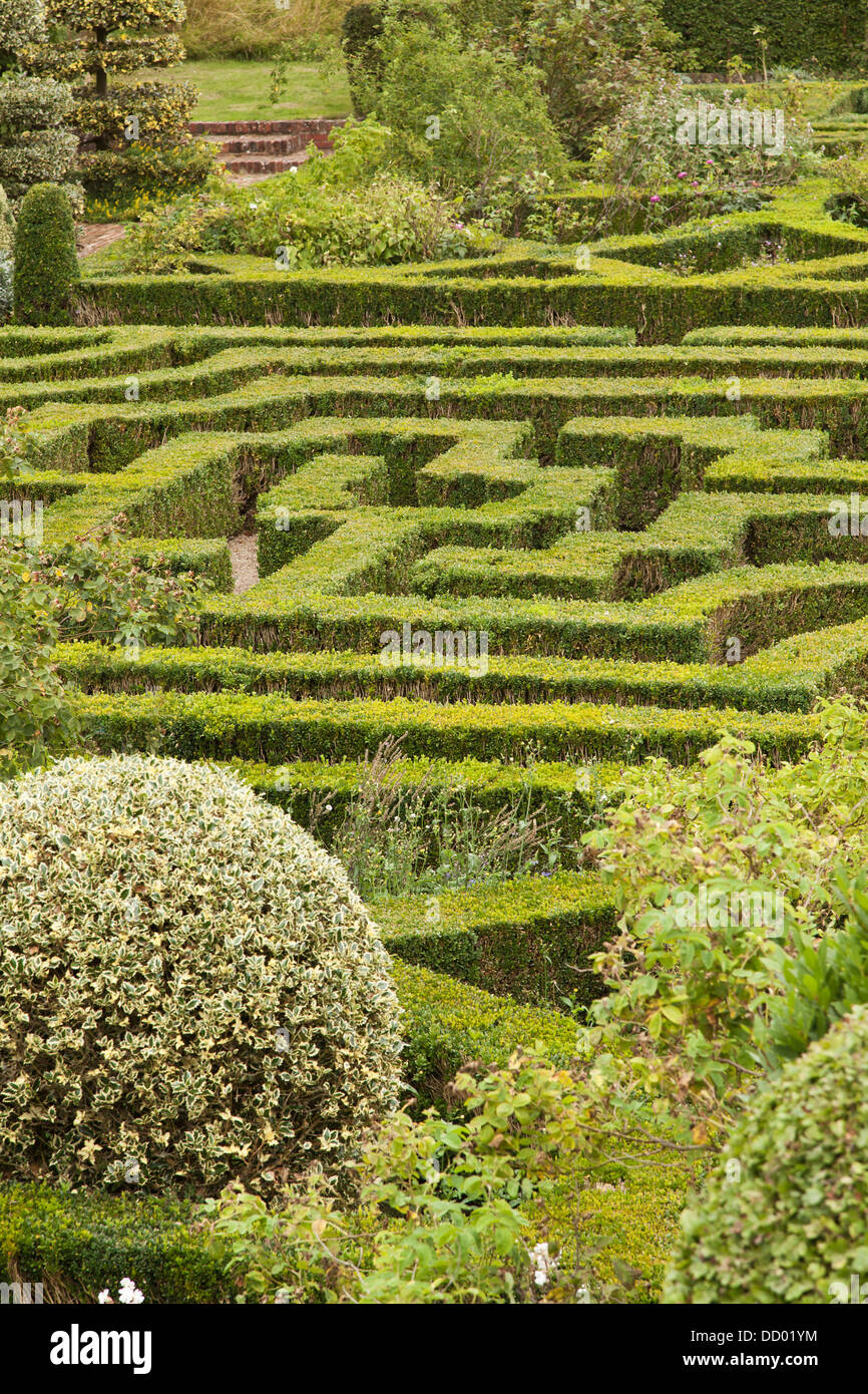 Heckenlabyrinth im Garten des Hatfield Haus, befindet sich in Hertfordshire, England. Stockfoto