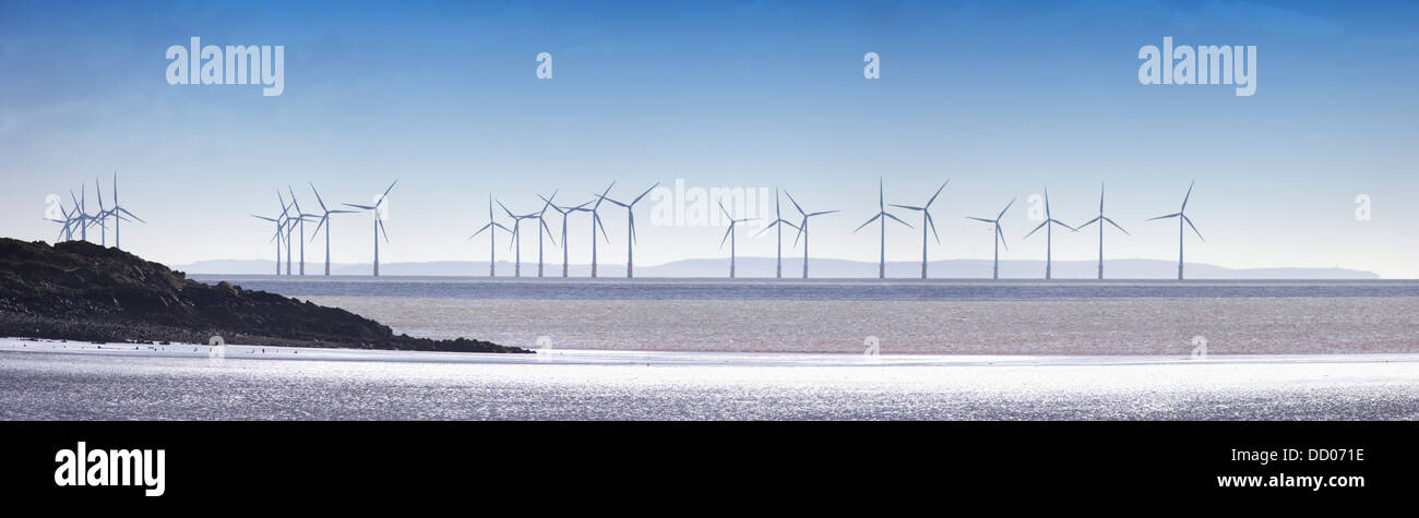 Windkraftanlagen entlang der Küste; Solway Firth Dumfries Schottland Stockfoto