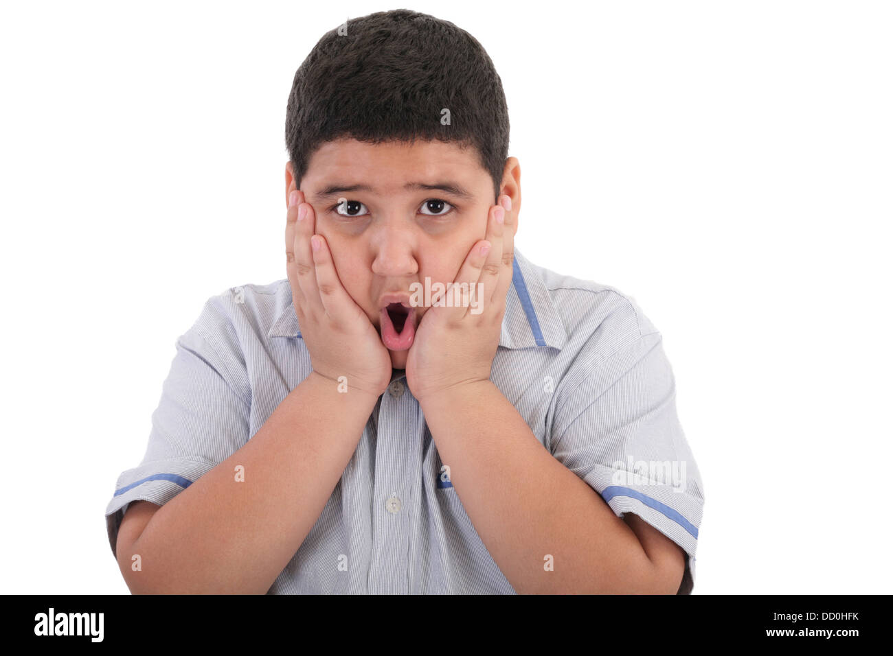 Angst Litle Kind junge Hand in Hand auf Gesicht und schrie isoliert auf weißem Hintergrund Stockfoto