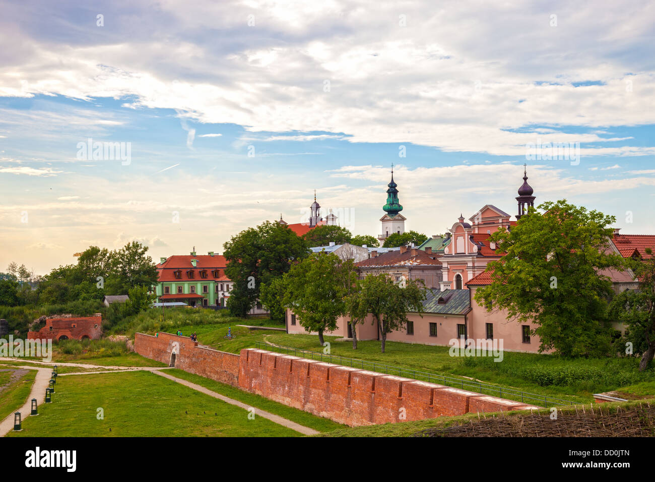 Alte militärische Festung auf dem Hintergrund von Zamosc, Polen. Stockfoto