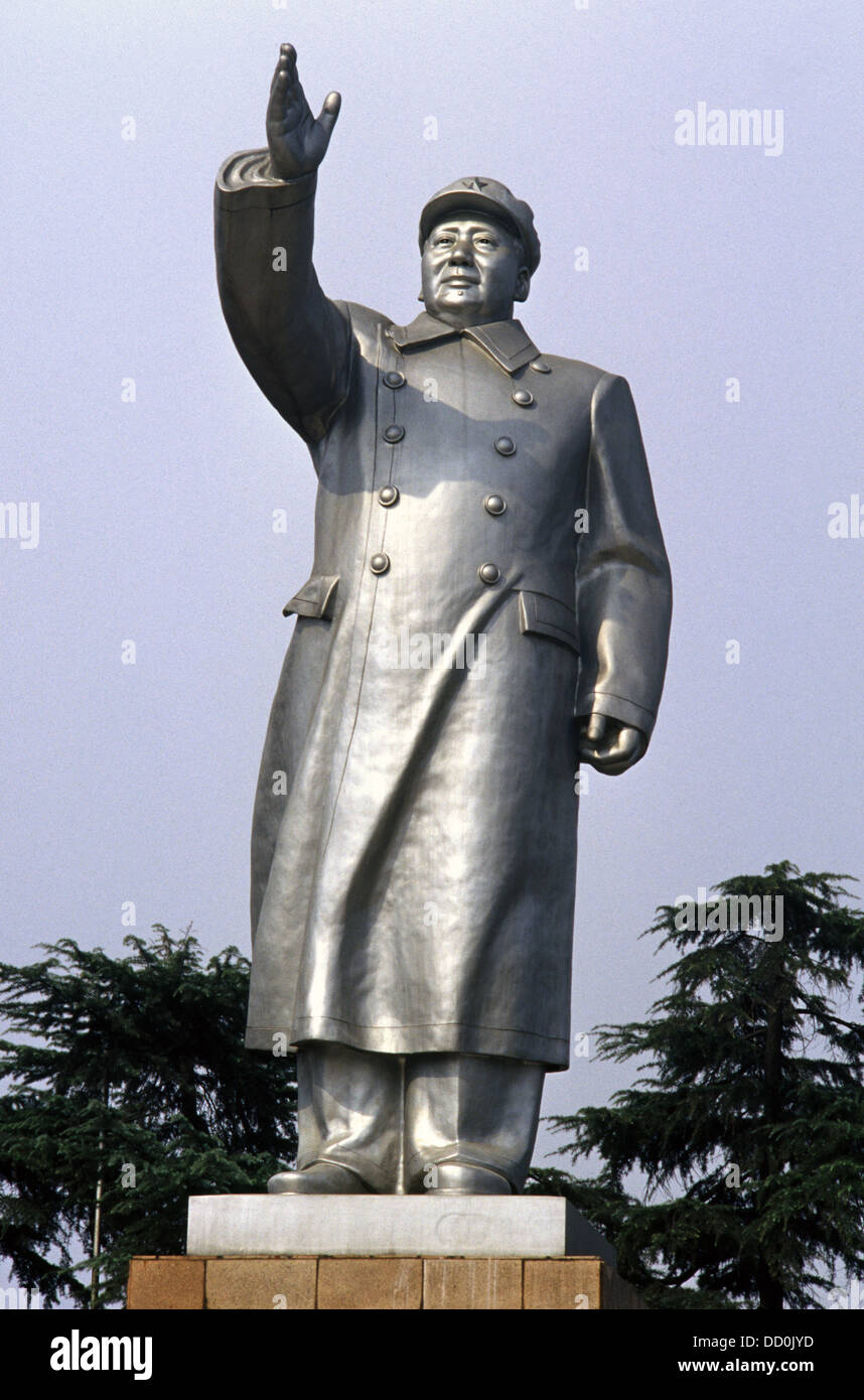 Statue, die Vorsitzender Mao Zedong in der Nähe von Changsha Museum, ein Bereich, in dem der Vorsitzende Mao verwendet in der Stadt Changsha in der Provinz Hunan in China zu leben Stockfoto
