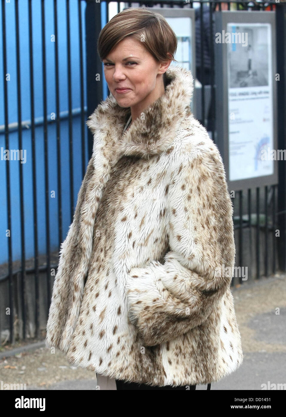 Sarah-Jane Potts außerhalb der ITV Studios London, England - 17.01.12 Stockfoto