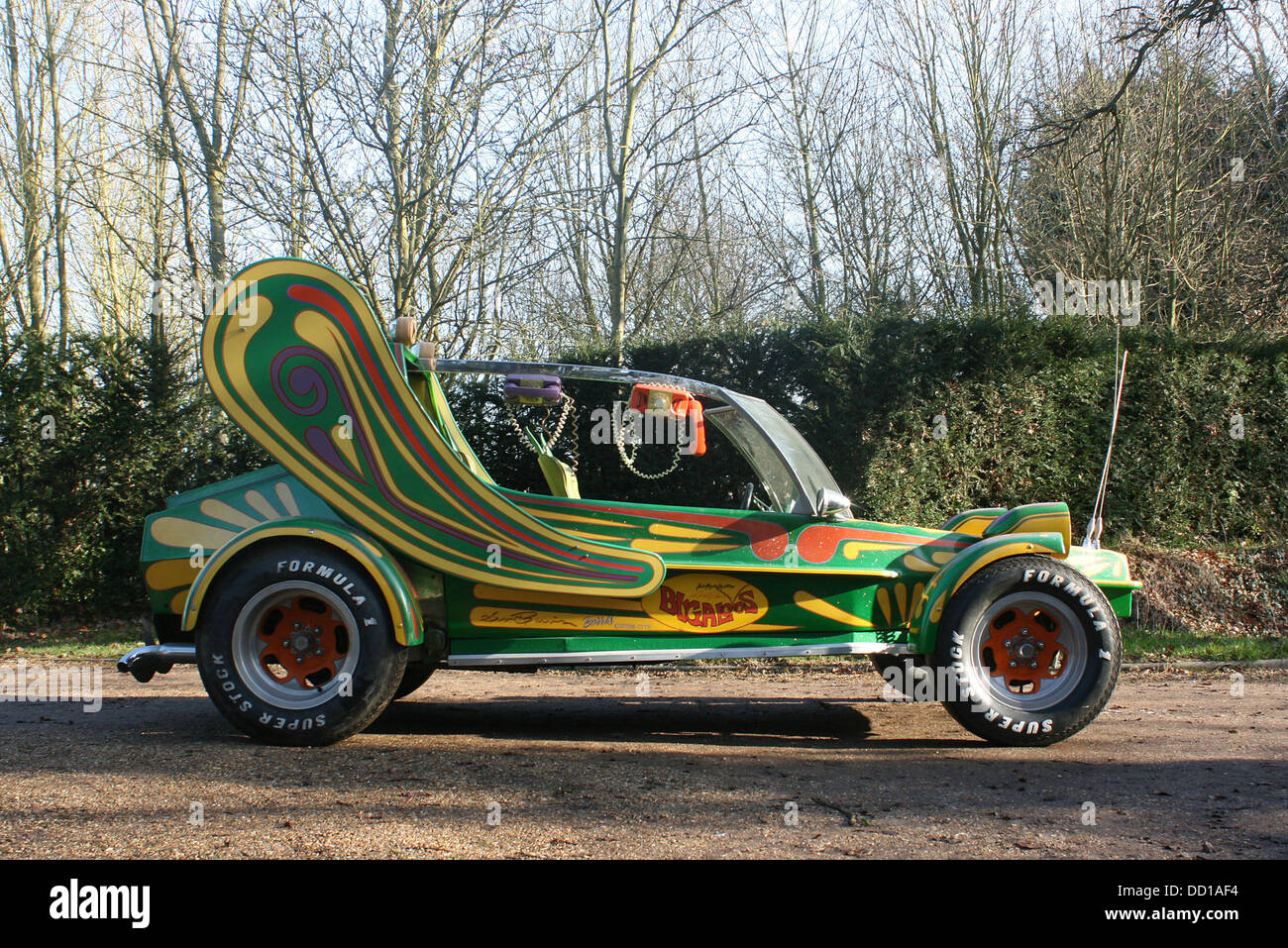 Wacky Races-Streik wieder!    Vom Einfluss der the1960 der animierten TV-Serie, Wacky Races sind diese klassische Autos versteigert. Oldtimer-Auktionatoren "Historisches" haben angekündigt, dass ihre ersten Verkauf 2012 vier Sätze von abgedrehten Rädern cu Funktion wird Stockfoto