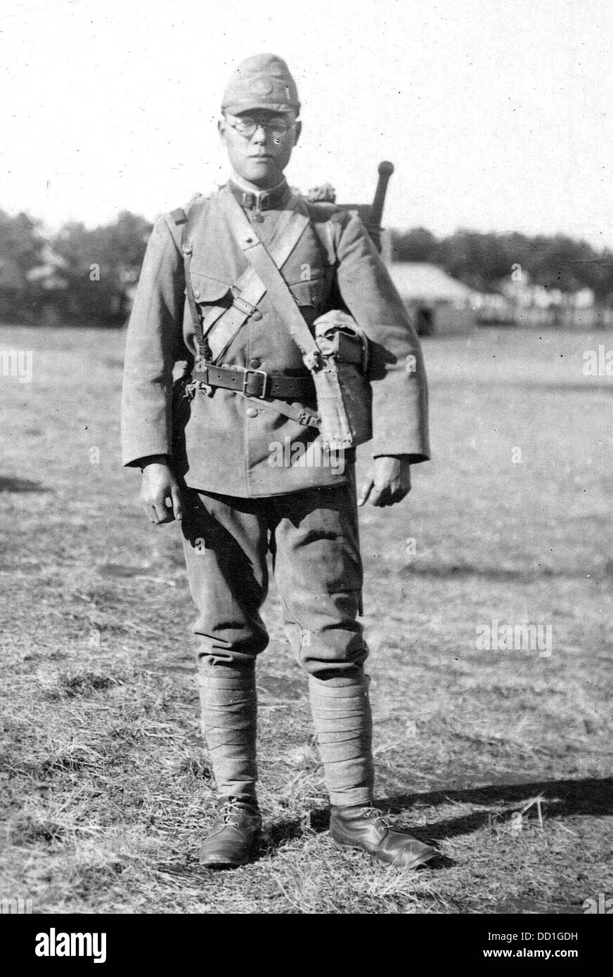 Ein japanischer Soldat der 1930er Jahre in voller Montur Stockfoto