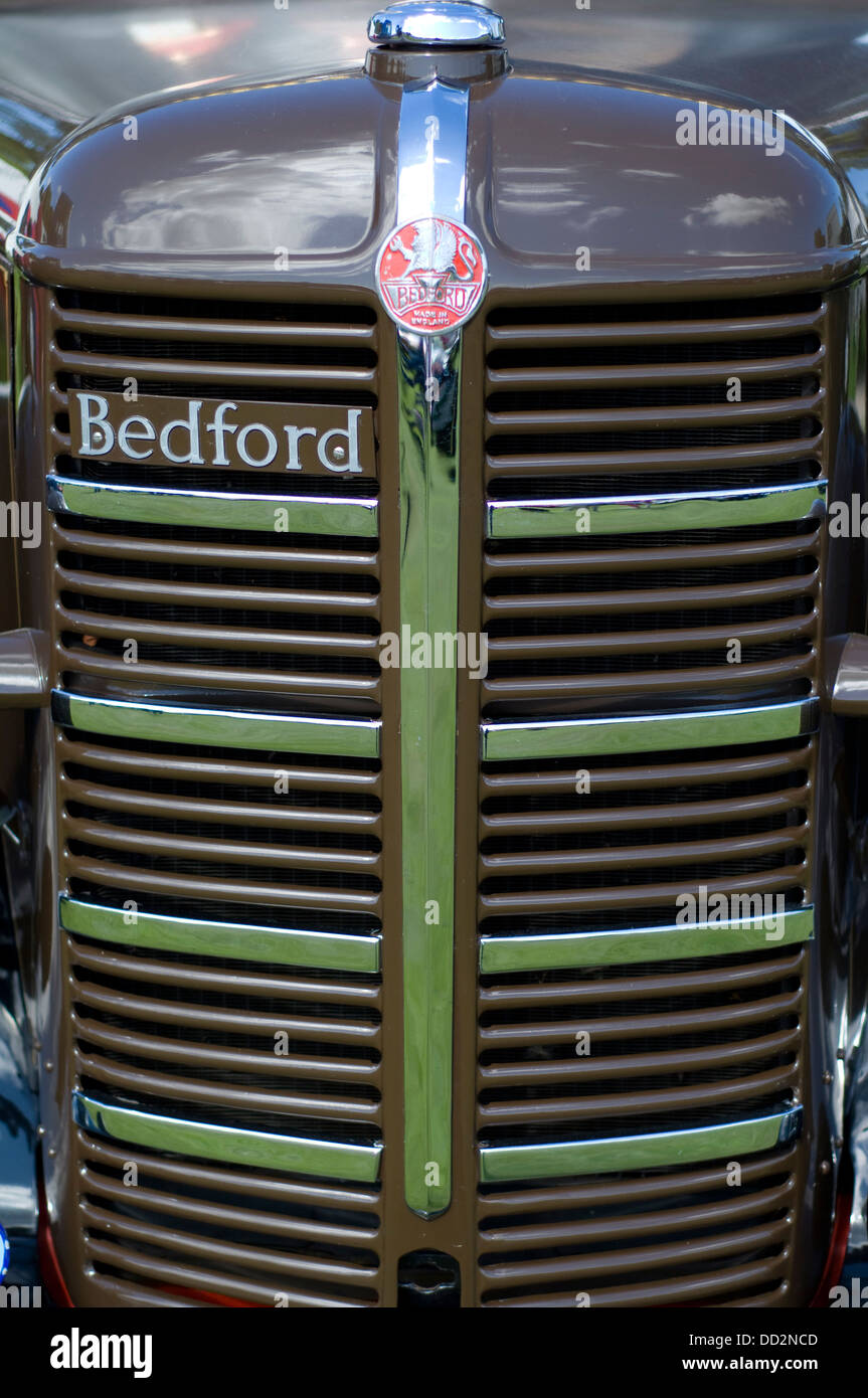 Bedford K Typ 1951 Pritsche LKW Kühlergrill Stockfoto