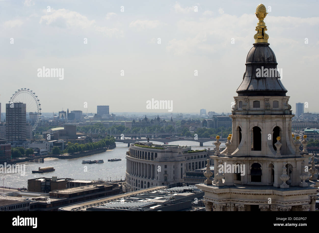 Blick von der Spitze der St. Pauls Cathedral in London Stockfoto