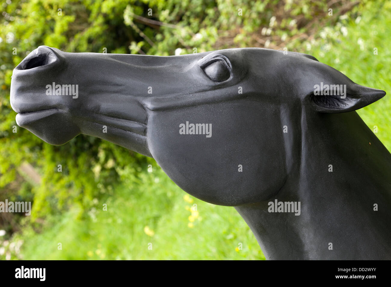 Skulptur und Sackler-Schutzhütte Weinberg Oxfordshire im Mai 2013 3 Stockfoto
