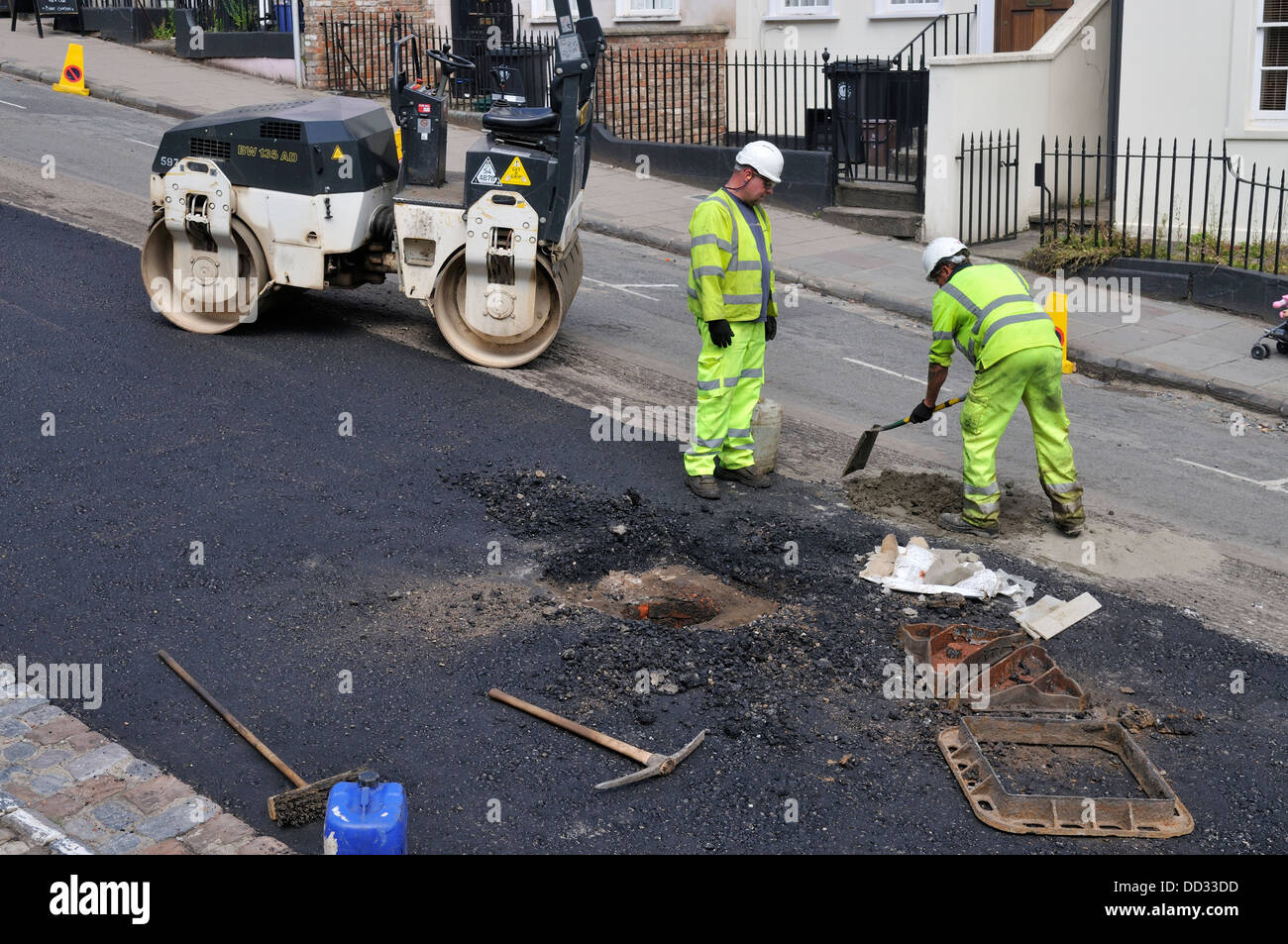 Straßenarbeiten Oberflächenersatz Oberfläche, UK Stockfoto