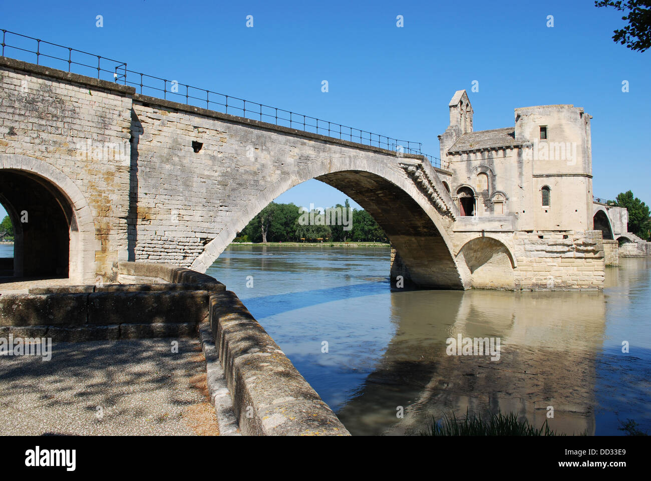 Die Brücke Saint-Benezet auf Rhone in Avignon, Provence, Frankreich Stockfoto