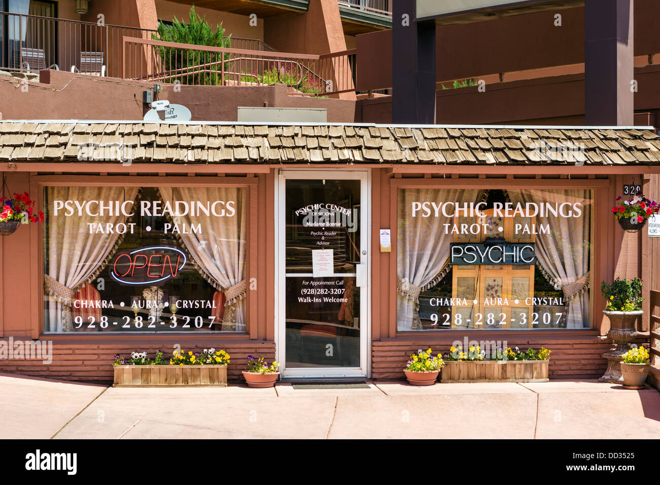 Eine "psychische Center" auf der Main Street, Sedona, Arizona, USA Stockfoto