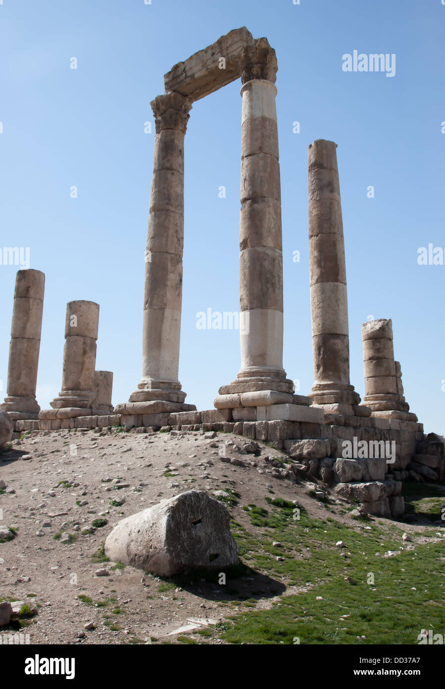 Amman, Jordanien, die Zitadelle. CA. Februar 2013. Ruinen in der Mitte einer Nahen Osten Stadt Stockfoto