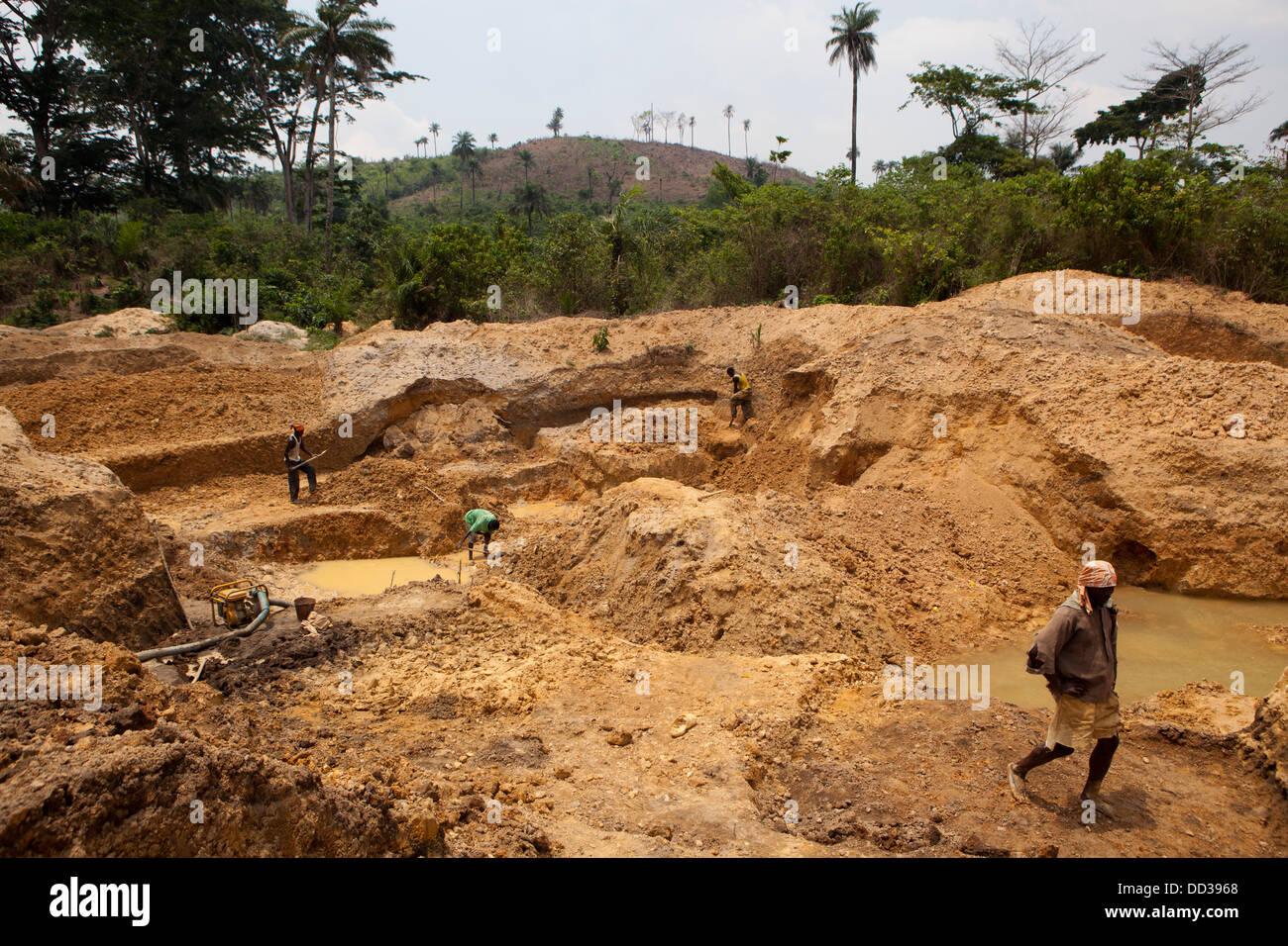 Diamantenabbau in den berüchtigten Tongo Fields in Sierra Leone. Stockfoto