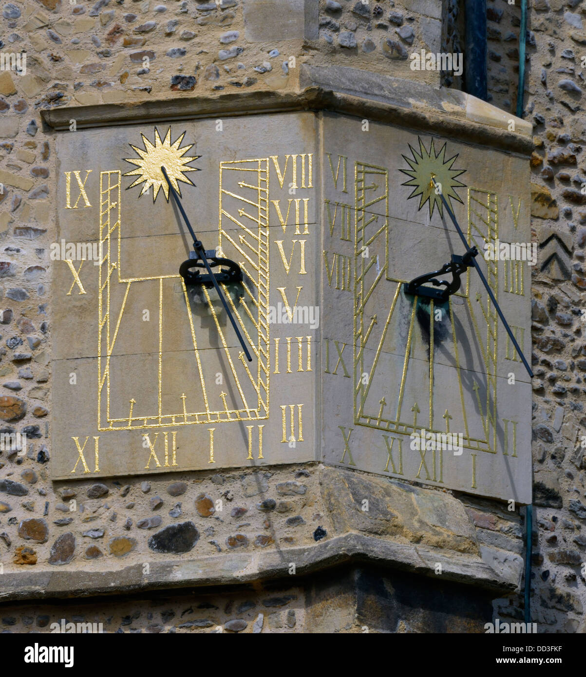 Sonnenuhr. Pfarrei Kirche Saint Botolph. Trumpington Street, Cambridge, Cambridgeshire, England, Vereinigtes Königreich, Europa. Stockfoto