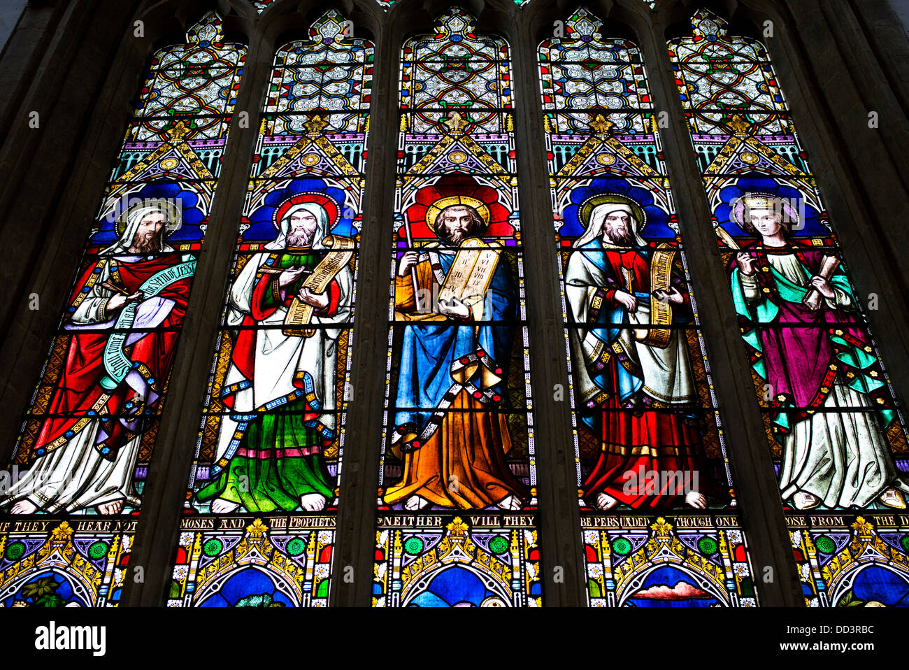 Buntglasfenster in St Edward Kirche, verstauen auf die würde, Gloucestershire, Cotswolds, England Stockfoto