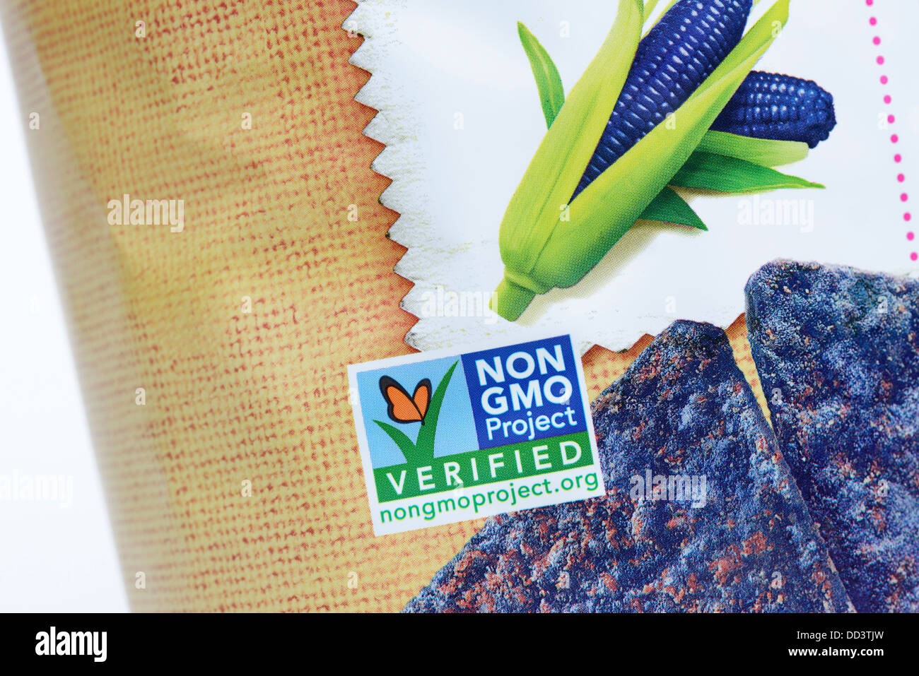 GVO-Label auf ein Paket von Mais-chips Stockfoto