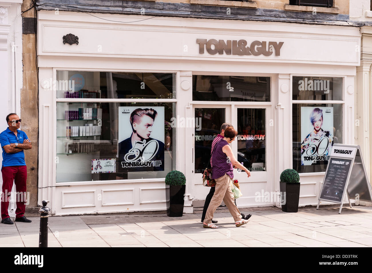 Toni guy salon -Fotos und -Bildmaterial in hoher Auflösung – Alamy