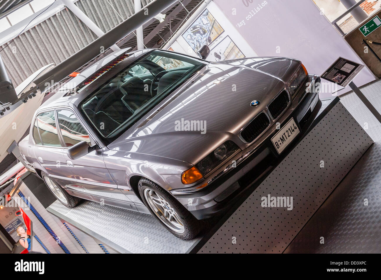 James Bond 007 BMW Exponate Inside the National Motor Museum in Beaulieu in Beaulieu, Hampshire, England, Großbritannien, Uk Stockfoto