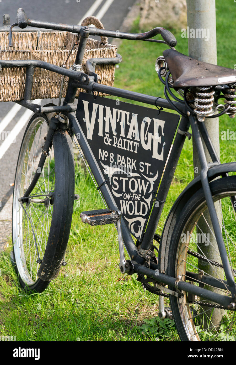Werbung Shop Fahrrad in Stow auf die würde, Gloucestershire, Cotswolds, England Stockfoto