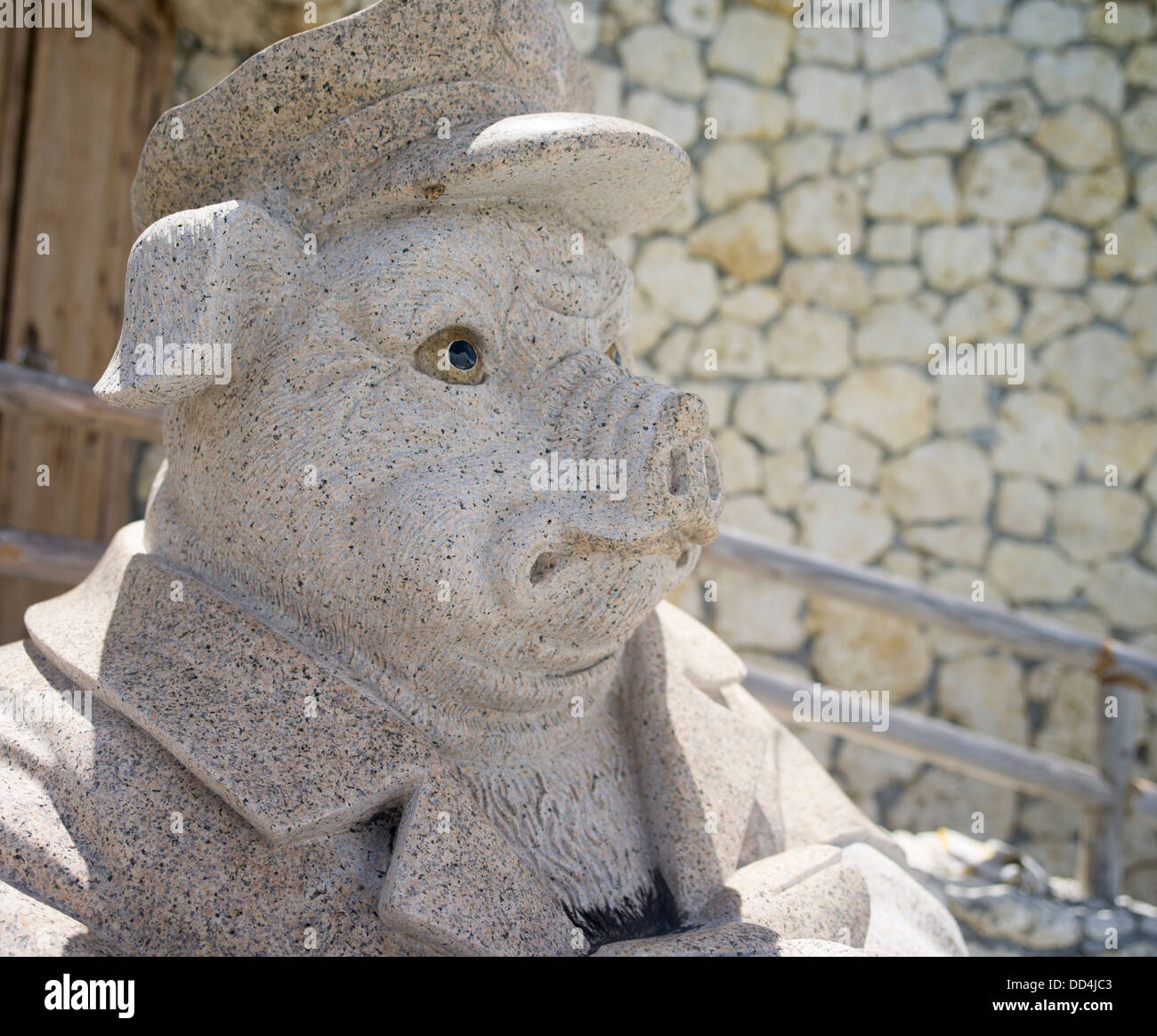 Schwein-Statue in Okinawa, Japan. Schweinefleischprodukte sind Teil der Okinawa-Diät mit beiden lokalen Schweinefleisch und importierte Produkte z.B. SPAM Stockfoto