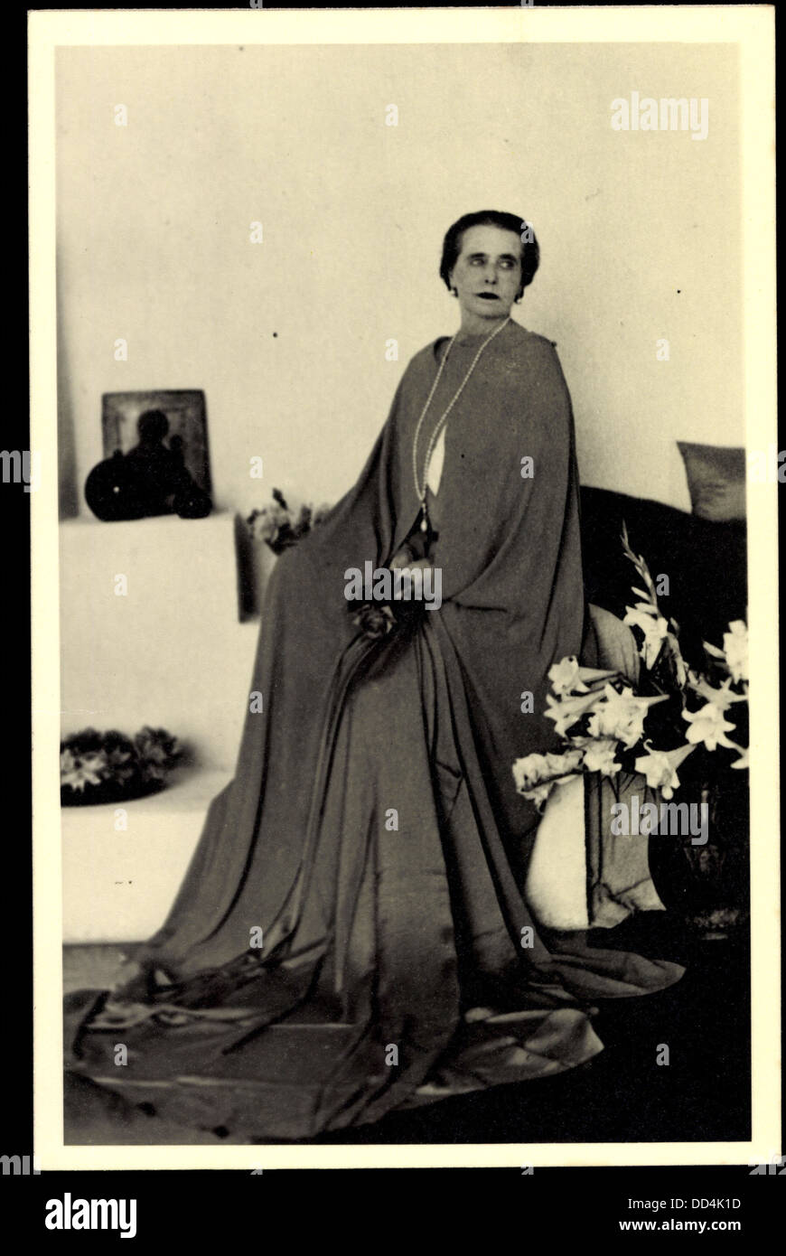 Foto Ak Marie Alexandrowna Romanowa von Russland, Lilien; Stockfoto