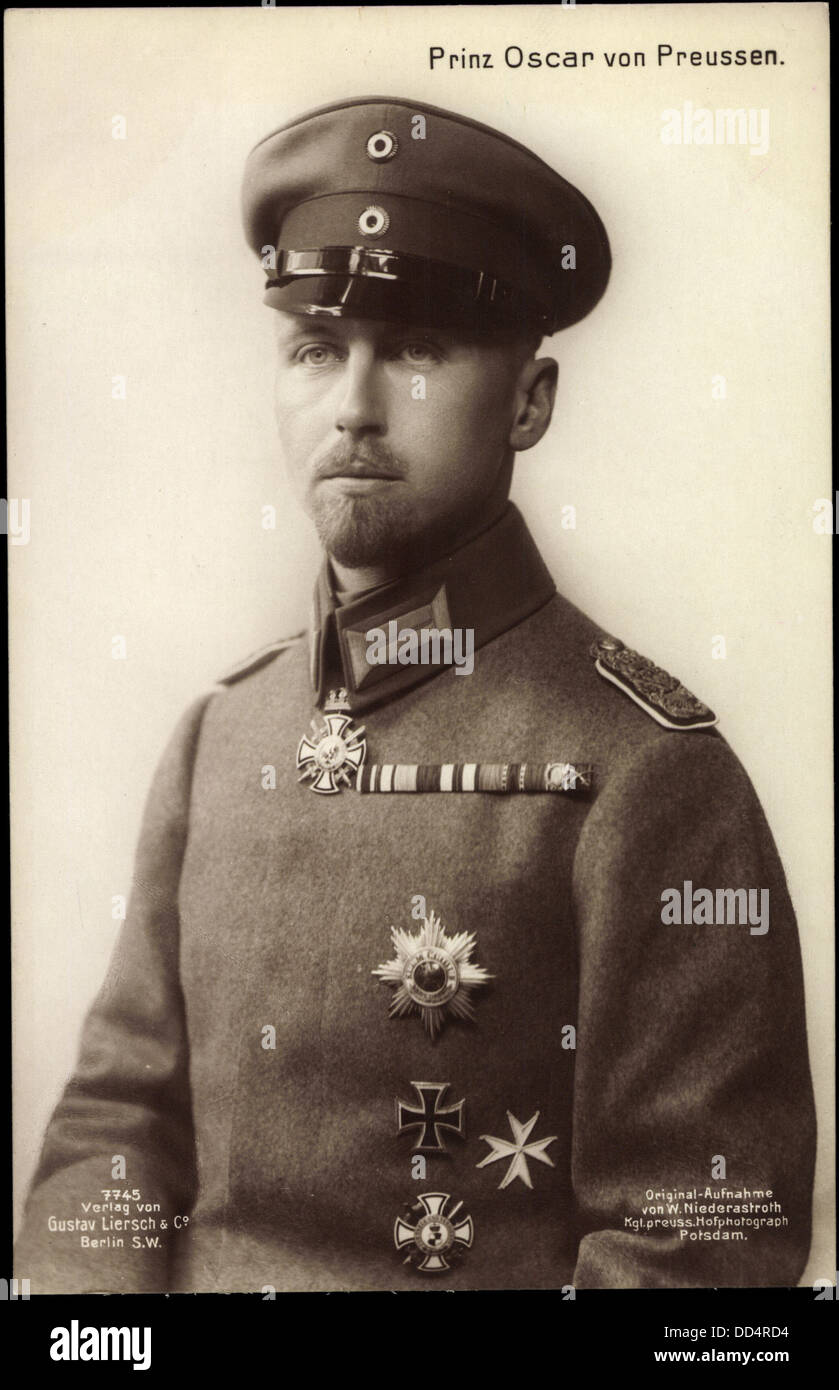 AK Prinz Oscar von Preußen, Liersch 7745, Uniform, Orden; Stockfoto