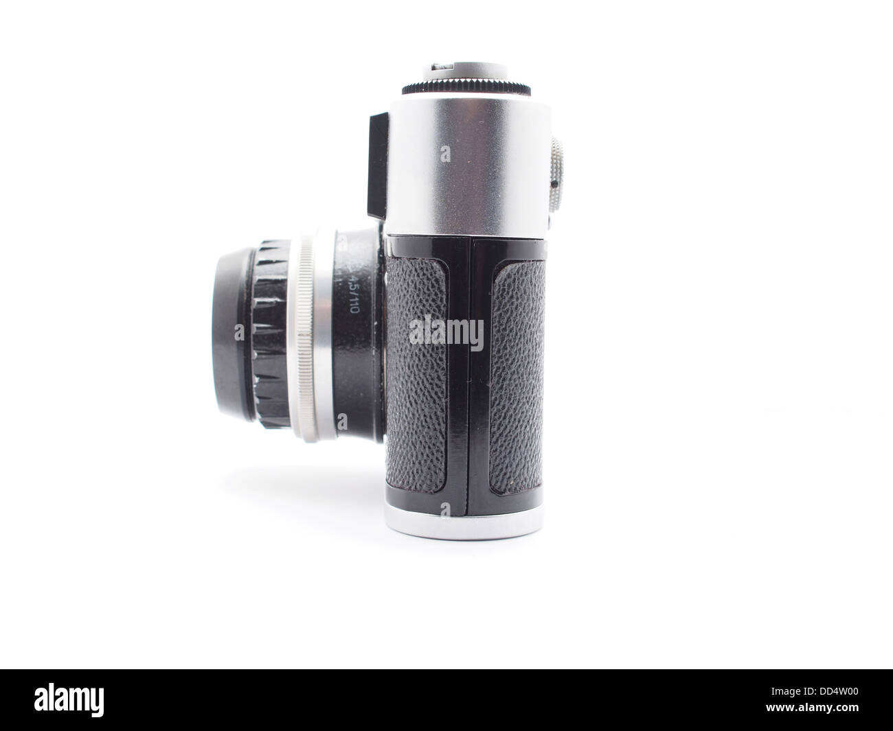 Alte Kamera auf weißem Hintergrund Stockfoto