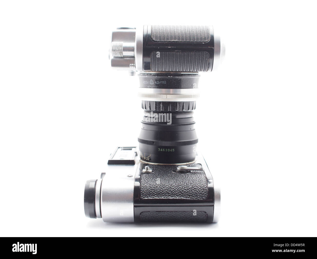 Alte Kamera auf weißem Hintergrund Stockfoto