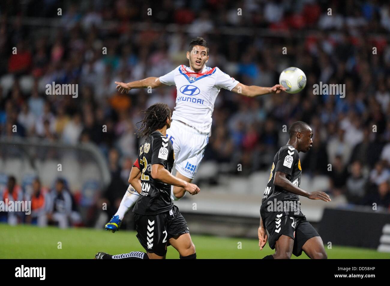 24.08.2013. Lyon, Frankreich.  Französischen Liga 1 Fußball.  Olympique Lyonnais gegen Reims.   Yassine Benzia (Lyon) Stockfoto