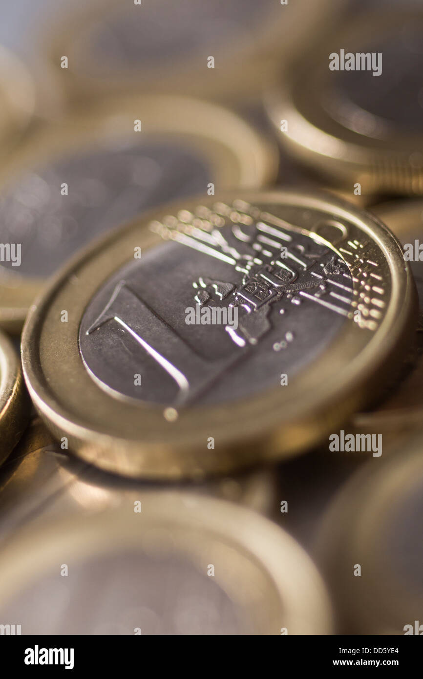 Nahaufnahme eines 1-Euro-Münzen Stockfoto